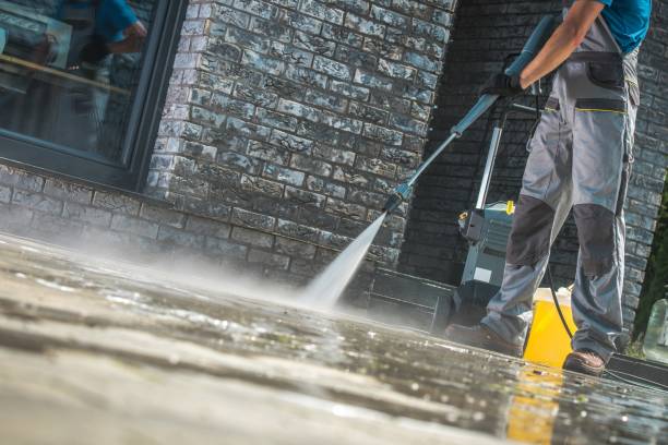 Best Pool Deck Cleaning  in North Newton, KS