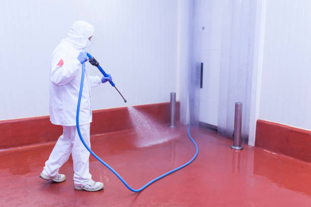 Best Animal Enclosure Cleaning  in North Newton, KS